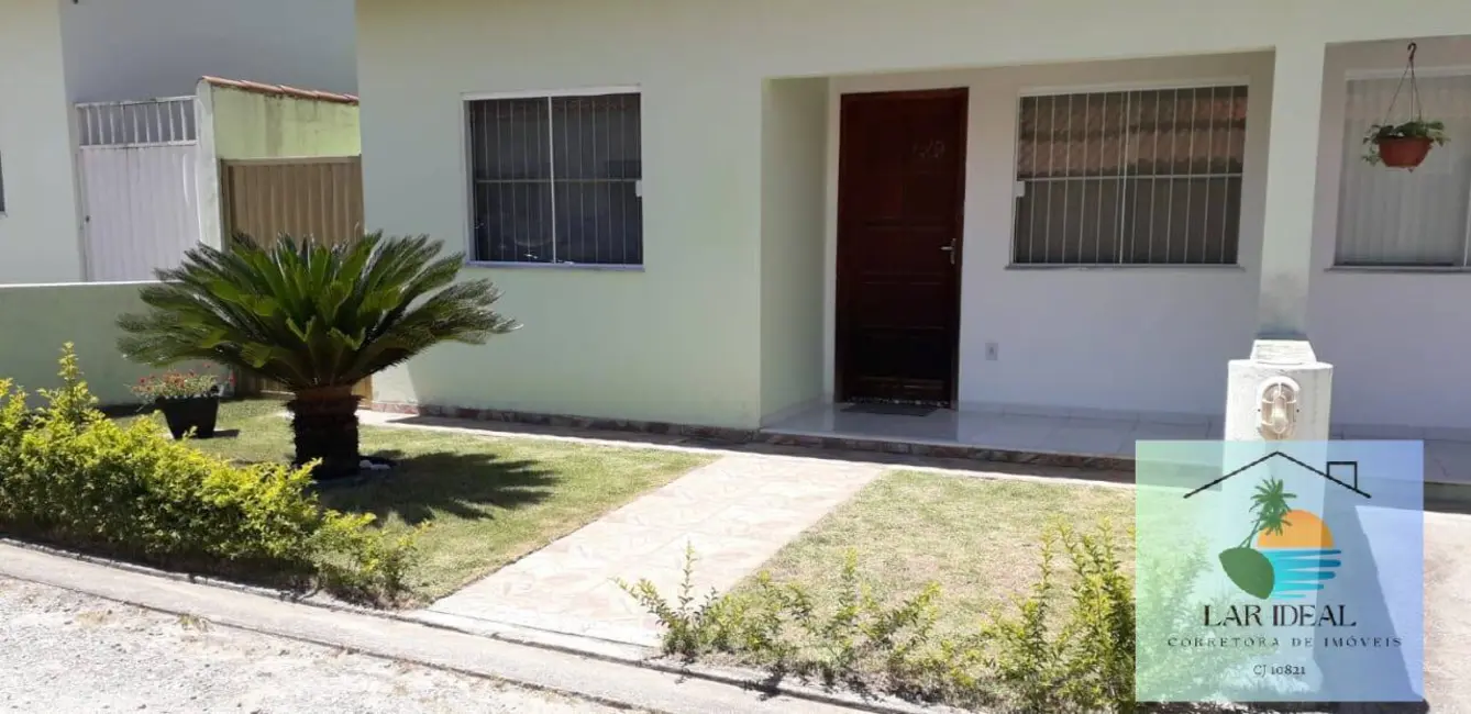 Foto 1 de Casa com 2 quartos à venda, 120m2 em Araruama - RJ