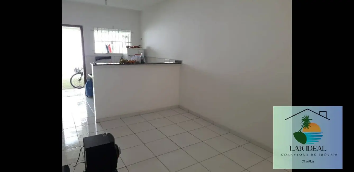 Foto 4 de Casa com 2 quartos à venda, 120m2 em Araruama - RJ