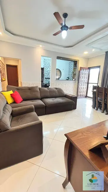 Foto 4 de Casa com 4 quartos à venda, 600m2 em Araruama - RJ