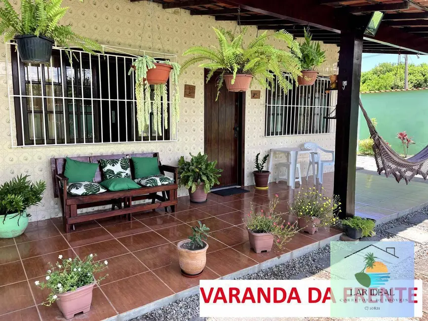 Foto 2 de Casa com 3 quartos à venda, 458m2 em Araruama - RJ