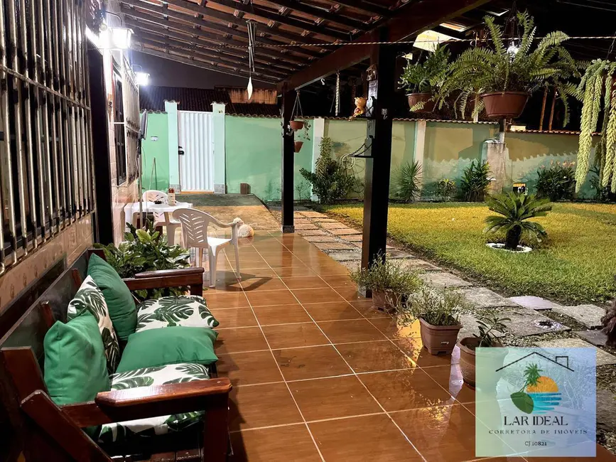 Foto 3 de Casa com 3 quartos à venda, 458m2 em Araruama - RJ