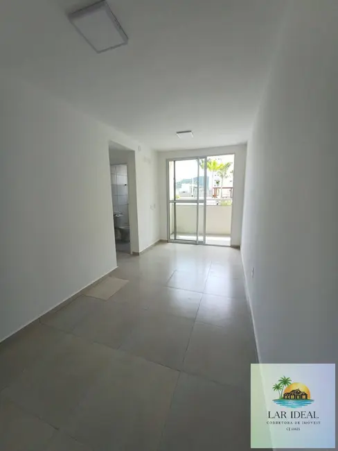 Foto 2 de Apartamento com 2 quartos para alugar, 53m2 em Nova São Pedro, Sao Pedro Da Aldeia - RJ