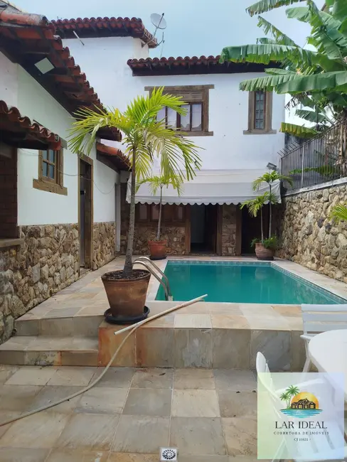 Foto 2 de Casa com 4 quartos à venda em Passagem, Cabo Frio - RJ