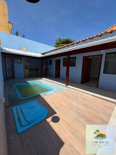 Foto 1 de Casa com 2 quartos à venda em Cabo Frio - RJ