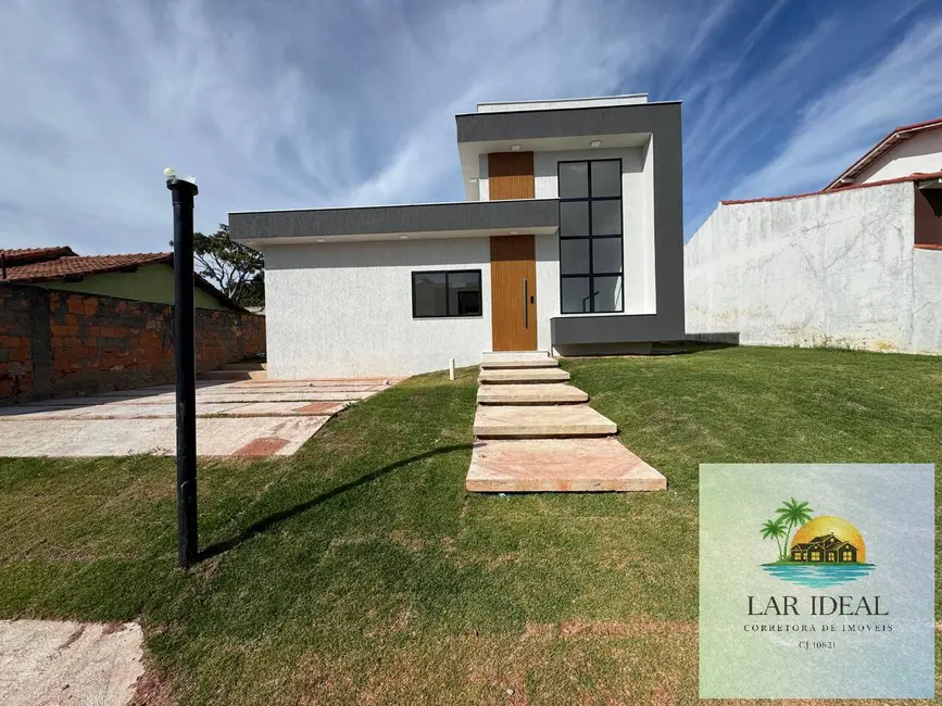 Foto 2 de Casa de Condomínio com 3 quartos à venda, 348m2 em Poço Fundo, Sao Pedro Da Aldeia - RJ