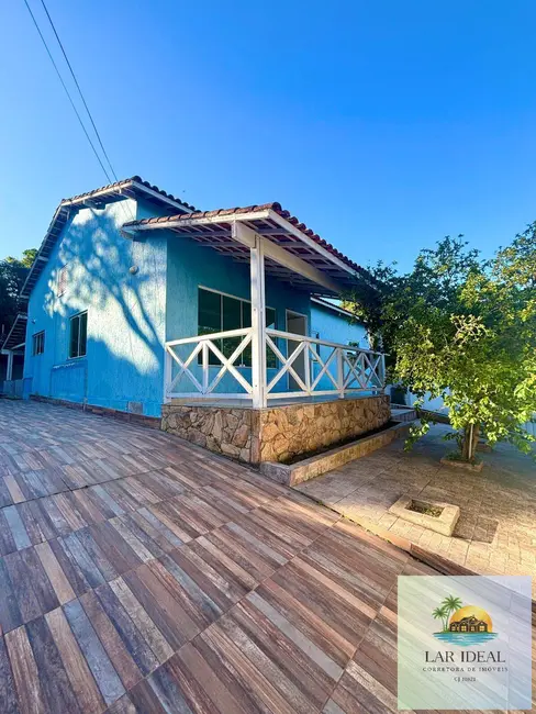 Foto 2 de Casa com 3 quartos à venda, 475m2 em Cabo Frio - RJ