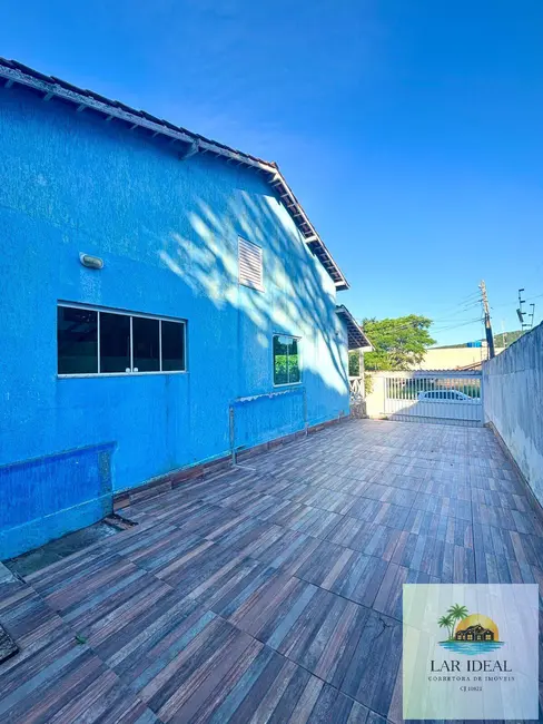 Foto 3 de Casa com 3 quartos à venda, 475m2 em Cabo Frio - RJ