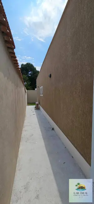 Foto 5 de Casa com 3 quartos à venda, 300m2 em Araruama - RJ