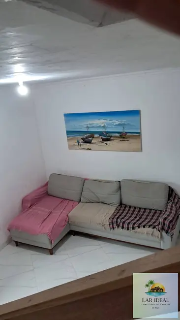 Foto 2 de Casa com 2 quartos à venda em Rio Das Ostras - RJ