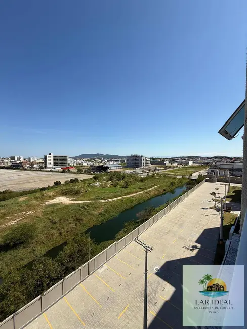 Foto 4 de Apartamento com 2 quartos para alugar em Nova São Pedro, Sao Pedro Da Aldeia - RJ