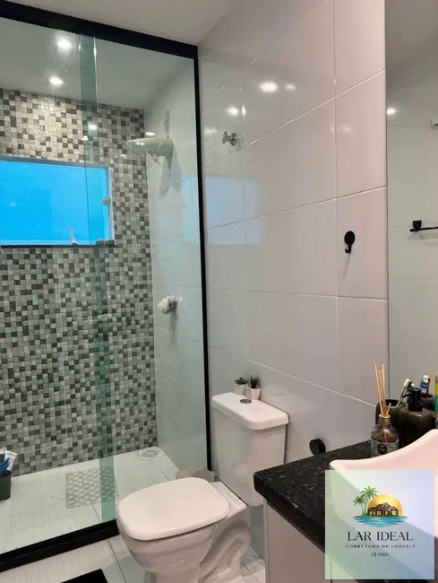 Foto 6 de Casa com 3 quartos à venda, 380m2 em Araruama - RJ