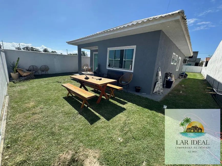 Foto 1 de Casa com 3 quartos à venda, 380m2 em Araruama - RJ