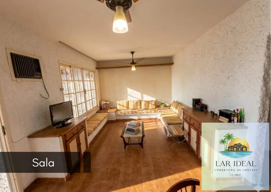 Casa com 3 quartos à venda, 340m2 em Sao Pedro Da Aldeia - RJ - imagem 2 Foto 2 de Casa com 3 quartos à venda, 340m2 em Sao Pedro Da Aldeia - RJ