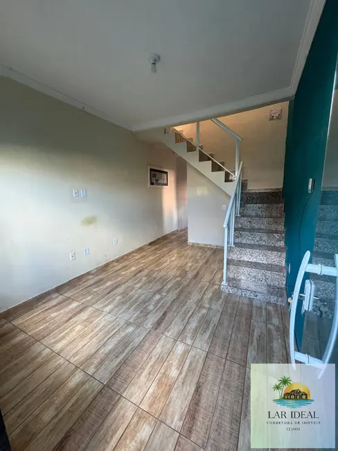 Casa com 2 quartos à venda, 250m2 em Cabo Frio - RJ - imagem 4 Foto 4 de Casa com 2 quartos à venda, 250m2 em Cabo Frio - RJ