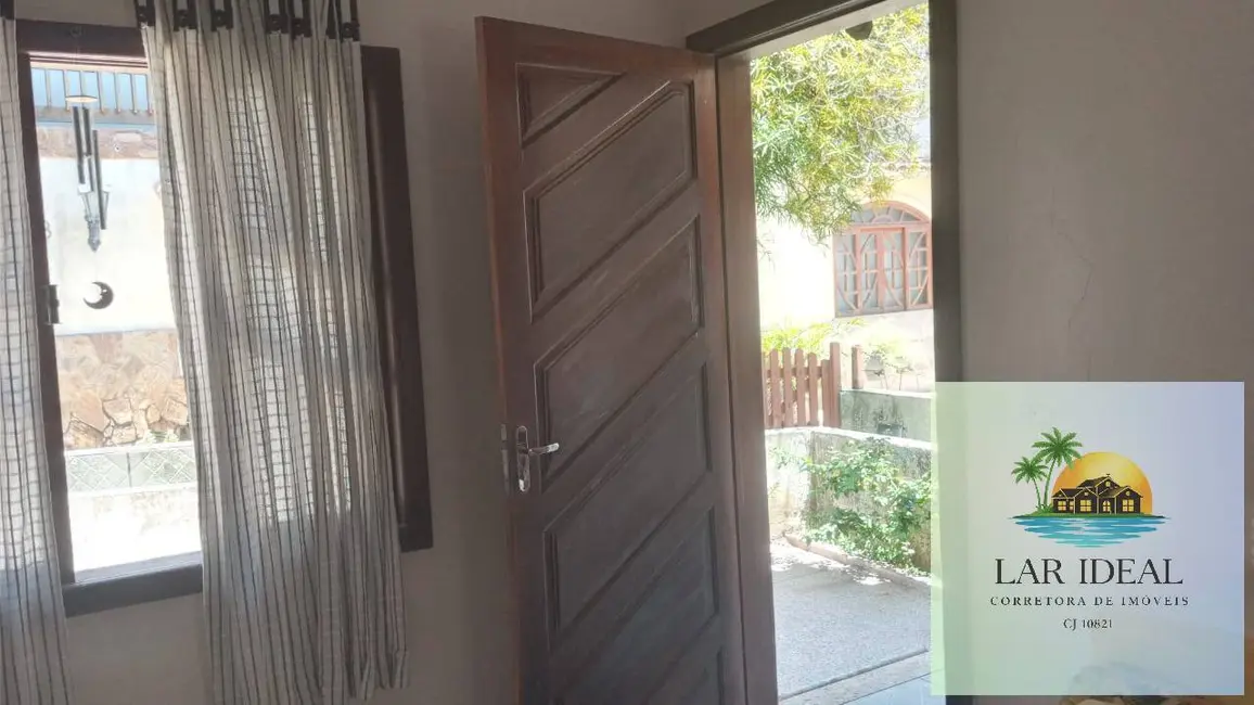 Casa com 2 quartos à venda em Centro, Rio Das Ostras - RJ - imagem 3 Foto 3 de Casa com 2 quartos à venda em Centro, Rio Das Ostras - RJ