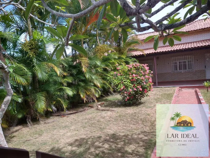 Foto 4 de Casa com 3 quartos à venda, 1080m2 em Araruama - RJ