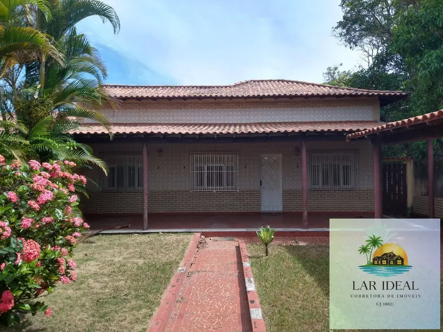 Foto 2 de Casa com 3 quartos à venda, 1080m2 em Araruama - RJ
