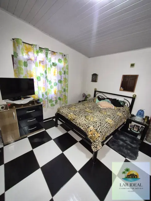 Casa com 1 quarto à venda em Cabo Frio - RJ - imagem 9 Foto 9 de Casa com 1 quarto à venda em Cabo Frio - RJ