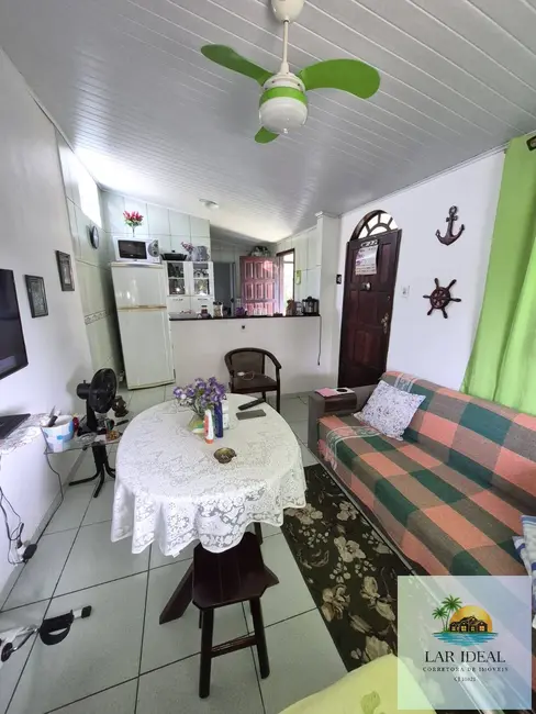 Casa com 1 quarto à venda em Cabo Frio - RJ - imagem 5 Foto 5 de Casa com 1 quarto à venda em Cabo Frio - RJ