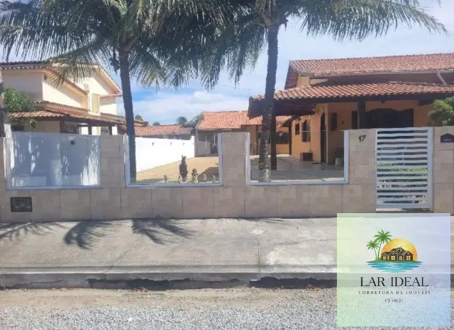 Foto 2 de Casa com 4 quartos à venda, 600m2 em Araruama - RJ