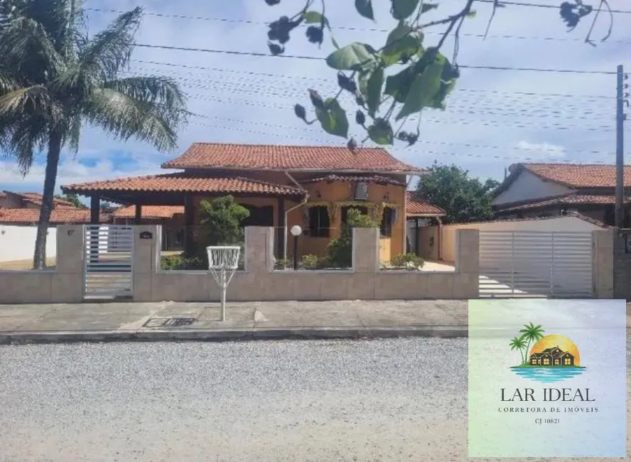 Foto 1 de Casa com 4 quartos à venda, 600m2 em Araruama - RJ