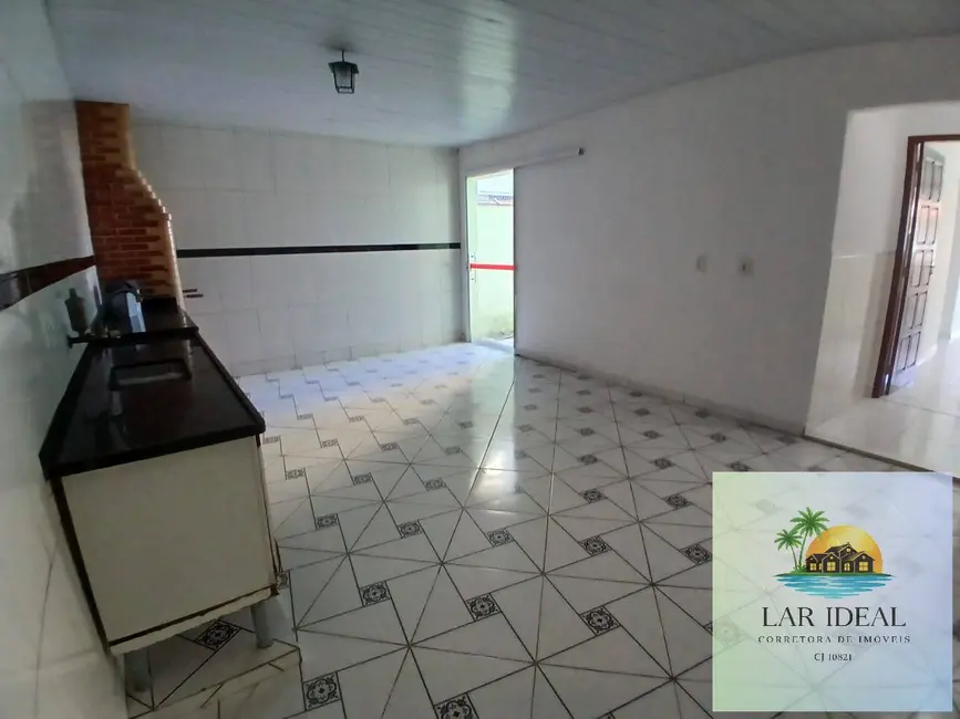 Foto 9 de Casa com 2 quartos à venda em Araruama - RJ