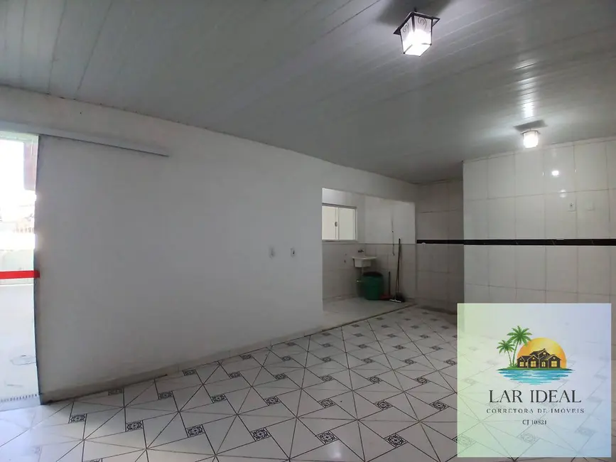 Foto 4 de Casa com 2 quartos à venda em Araruama - RJ