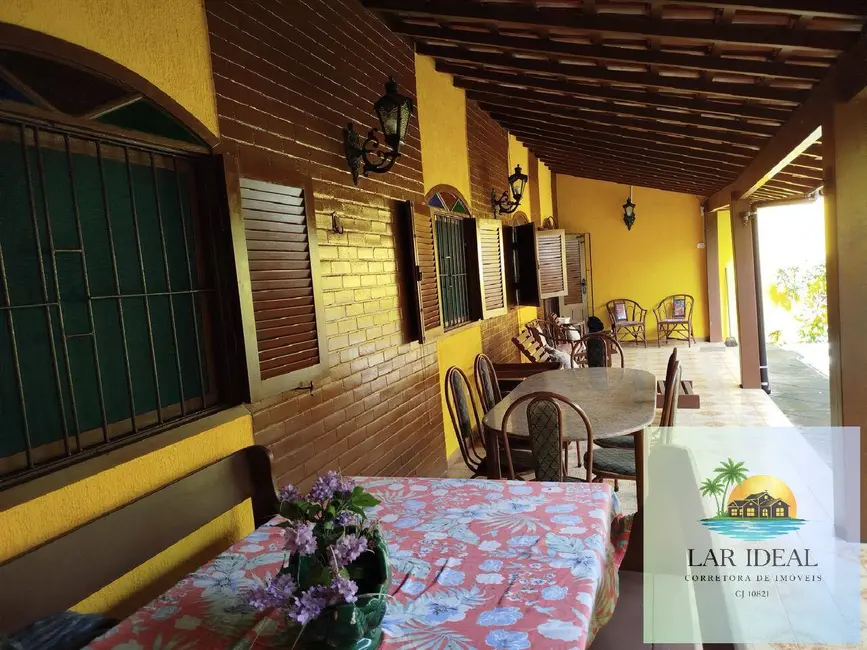 Casa com 3 quartos à venda em Cabo Frio - RJ - imagem 2 Foto 2 de Casa com 3 quartos à venda em Cabo Frio - RJ