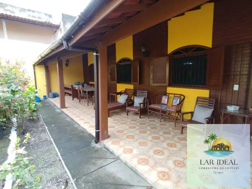 Casa com 3 quartos à venda em Cabo Frio - RJ - imagem 1 Foto 1 de Casa com 3 quartos à venda em Cabo Frio - RJ