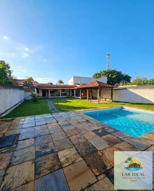 Foto 3 de Casa com 2 quartos à venda, 450m2 em Araruama - RJ