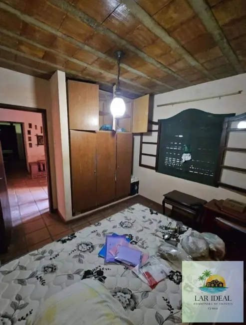 Foto 8 de Casa com 2 quartos à venda, 450m2 em Araruama - RJ