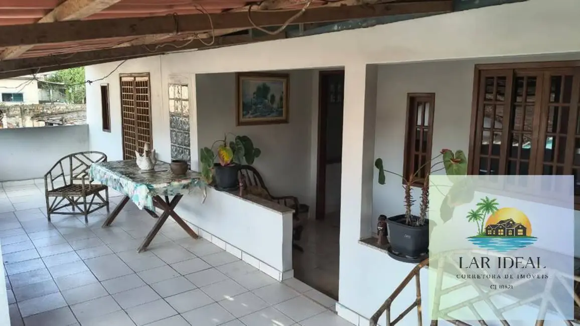 Foto 1 de Casa com 2 quartos à venda em Araruama - RJ