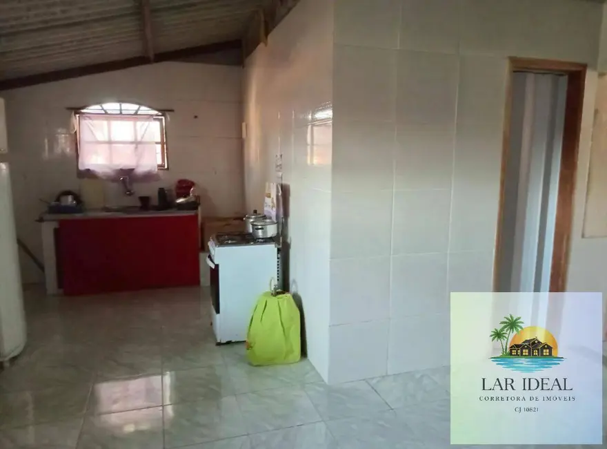 Foto 6 de Casa com 1 quarto à venda, 80m2 em Araruama - RJ