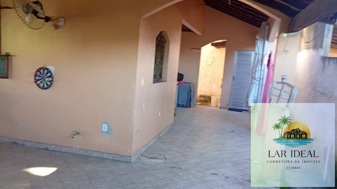 Foto 5 de Casa com 3 quartos à venda em Araruama - RJ
