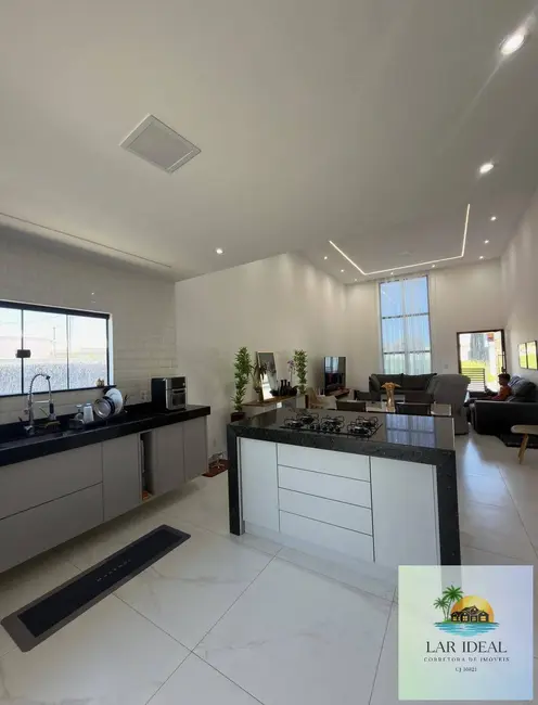 Foto 6 de Casa com 3 quartos à venda em Araruama - RJ