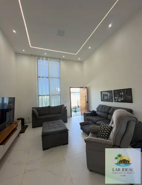 Foto 5 de Casa com 3 quartos à venda em Araruama - RJ