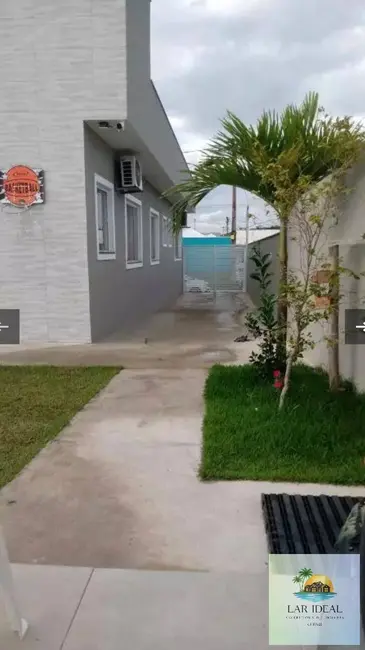 Foto 2 de Casa com 3 quartos à venda, 129m2 em Araruama - RJ