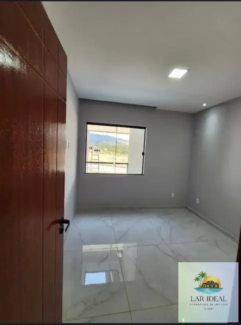 Foto 9 de Casa com 3 quartos à venda, 450m2 em Sao Pedro Da Aldeia - RJ