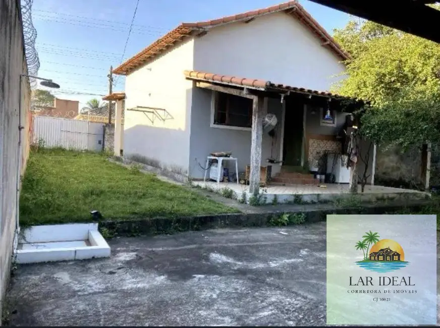Foto 2 de Casa com 3 quartos à venda, 450m2 em Araruama - RJ
