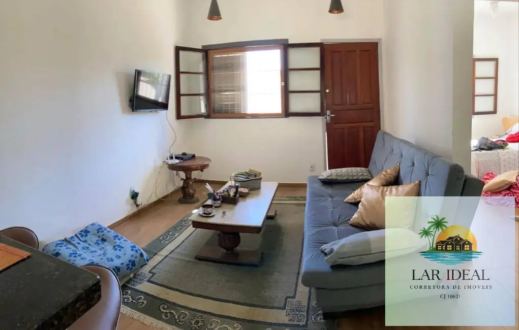 Foto 9 de Casa com 3 quartos à venda, 450m2 em Araruama - RJ