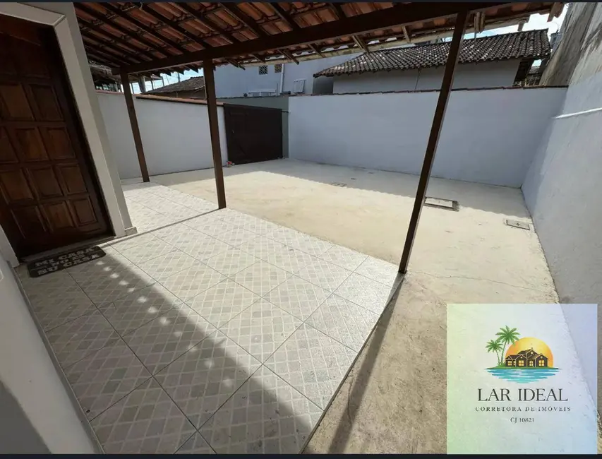 Casa com 2 quartos à venda em Rio Das Ostras - RJ - imagem 3 Foto 3 de Casa com 2 quartos à venda em Rio Das Ostras - RJ