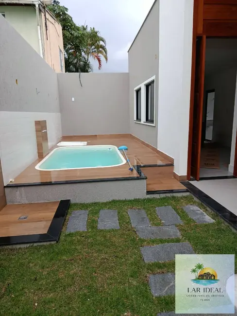 Casa com 3 quartos à venda em Cidade Praiana, Rio Das Ostras - RJ - imagem 2 Foto 2 de Casa com 3 quartos à venda em Cidade Praiana, Rio Das Ostras - RJ