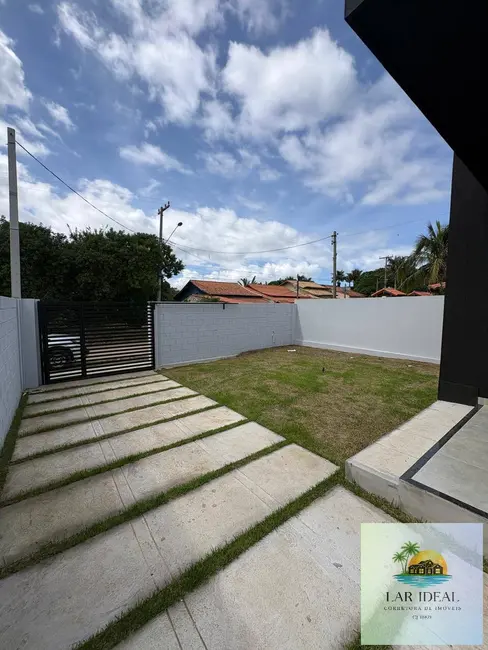 Foto 8 de Casa com 2 quartos à venda, 300m2 em Araruama - RJ