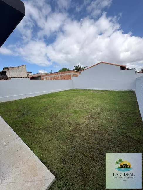 Foto 9 de Casa com 2 quartos à venda, 300m2 em Araruama - RJ