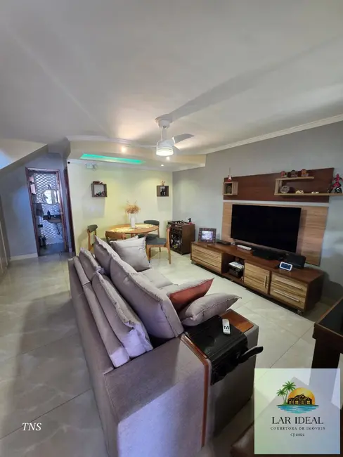 Casa com 2 quartos à venda em Jardim Mariléa, Rio Das Ostras - RJ - imagem 3 Foto 3 de Casa com 2 quartos à venda em Jardim Mariléa, Rio Das Ostras - RJ