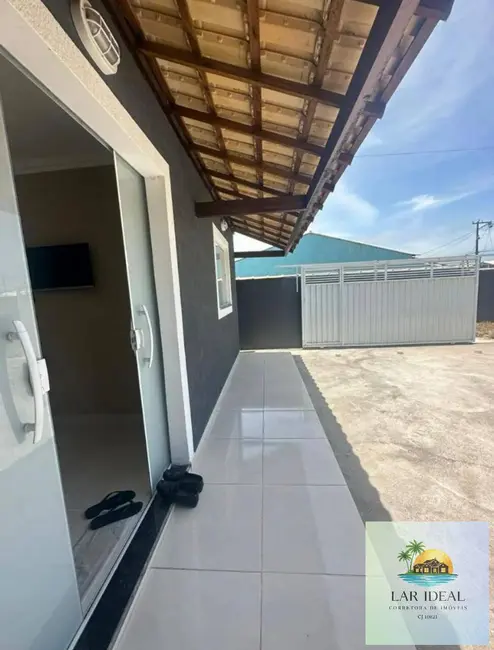 Foto 2 de Casa com 1 quarto à venda em Cabo Frio - RJ