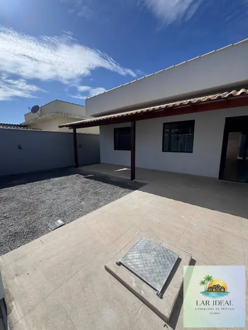 Casa com 2 quartos para alugar em Cabo Frio - RJ - imagem 1 Foto 1 de Casa com 2 quartos para alugar em Cabo Frio - RJ