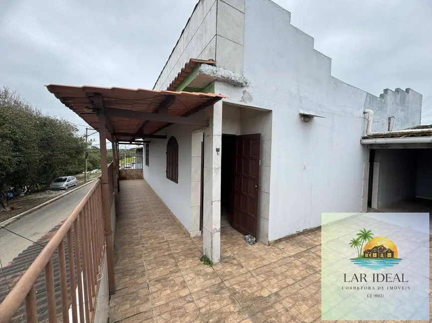 Casa com 3 quartos para alugar em Cabo Frio - RJ - imagem 1 Foto 1 de Casa com 3 quartos para alugar em Cabo Frio - RJ