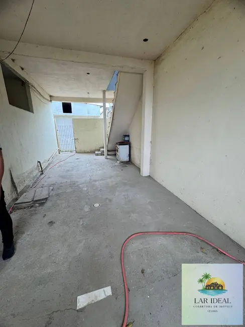 Casa com 3 quartos para alugar em Cabo Frio - RJ - imagem 3 Foto 3 de Casa com 3 quartos para alugar em Cabo Frio - RJ