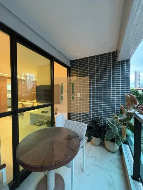 Foto 5 de Apartamento com 3 quartos à venda, 84m2 em Casa Forte, Recife - PE